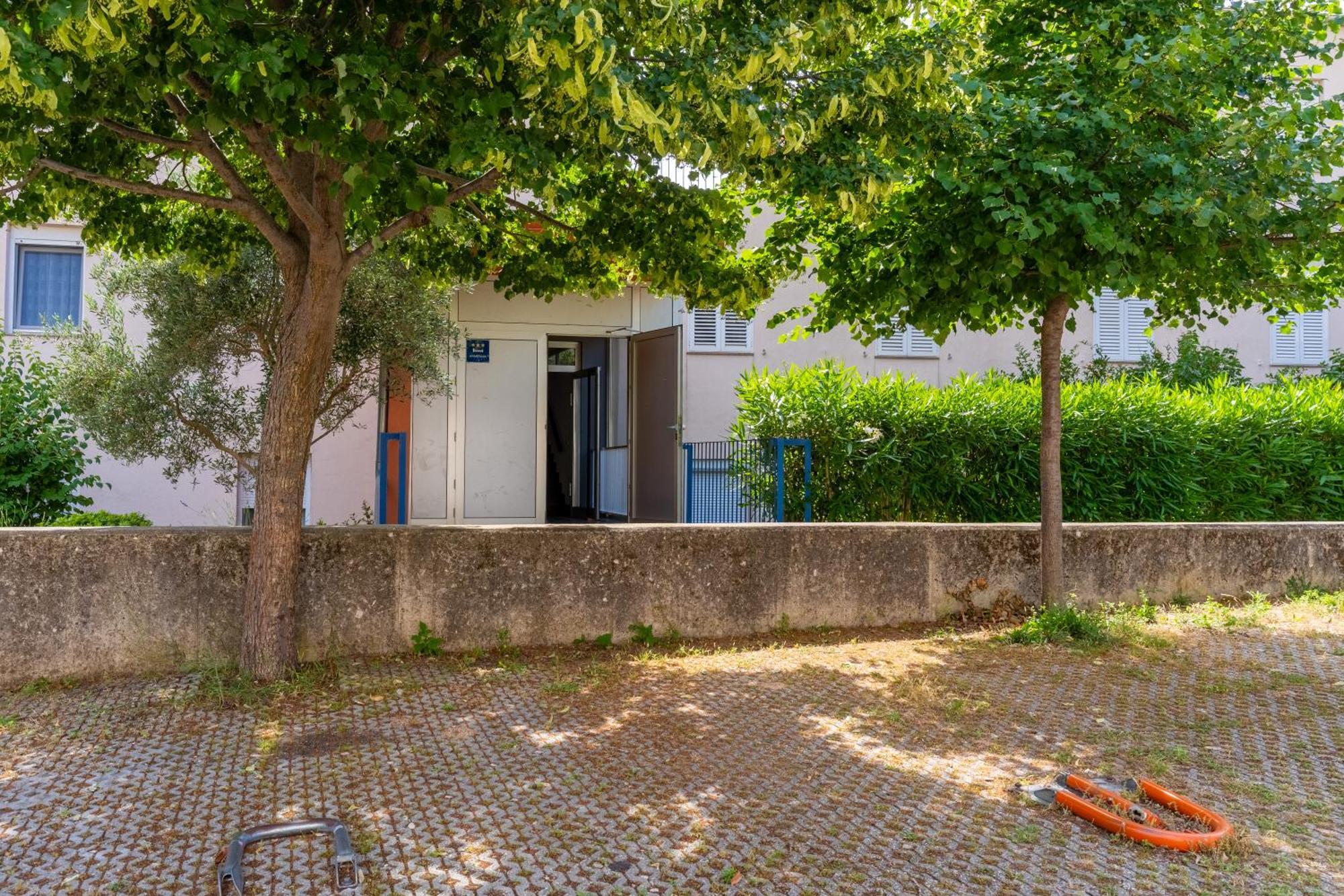 Apartman Laura Cres Eksteriør billede